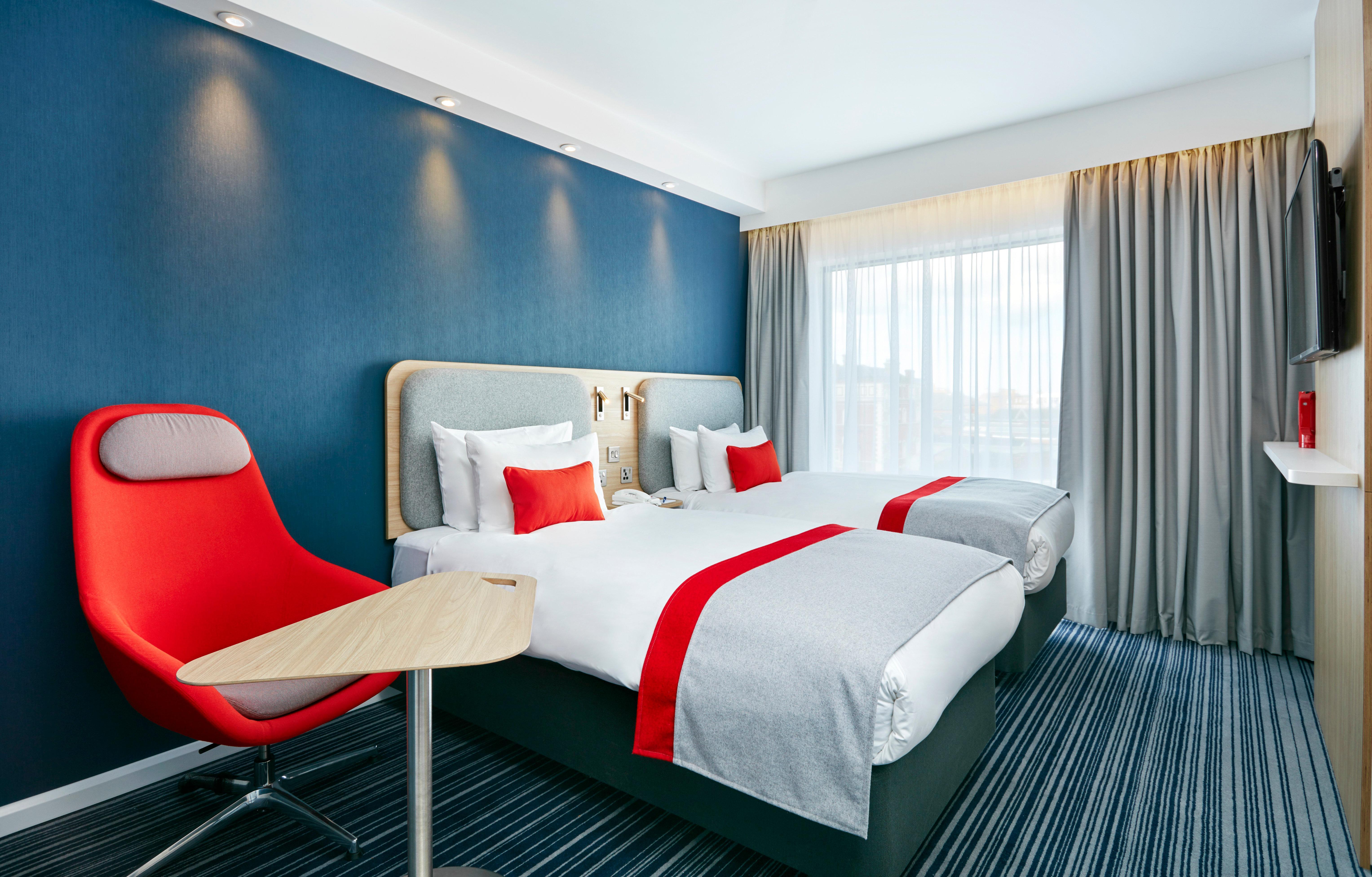Holiday Inn Express Grimsby By Ihg Bagian luar foto