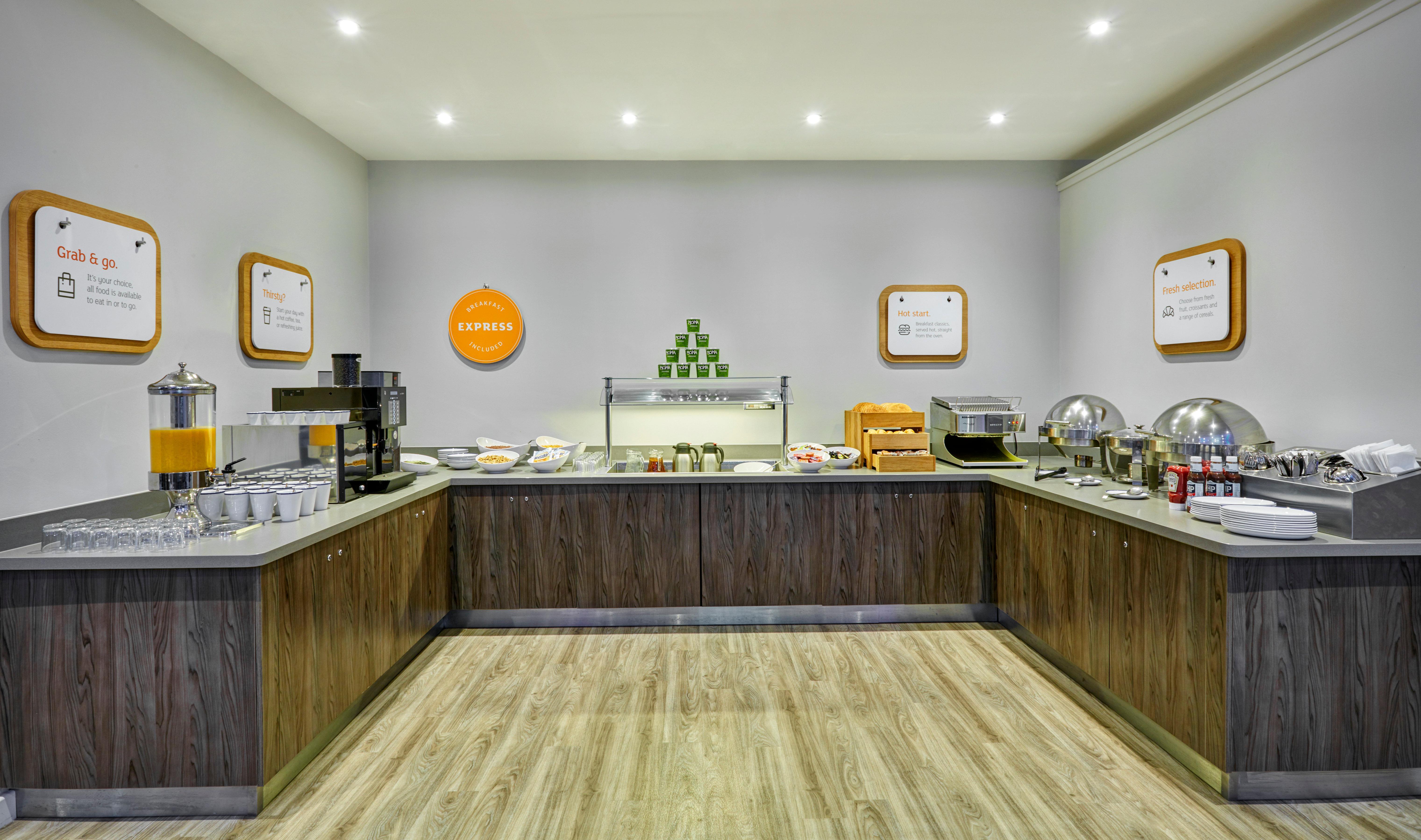 Holiday Inn Express Grimsby By Ihg Bagian luar foto